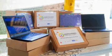 marca-de-60-mil-computadores-doados-e-atingida-e-iniciativa-transforma-vidas-pelo-pais