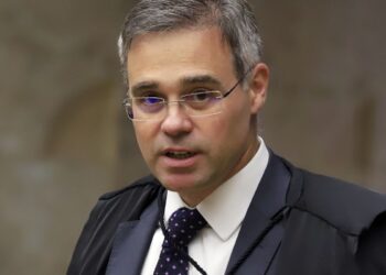 mendonca-retoma-voto-sobre-responsabilizacao-das-redes-sociais