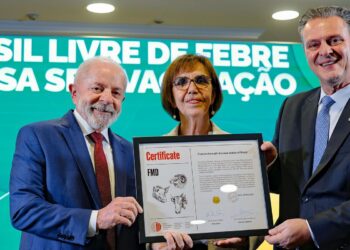 lula-recebe-certificado-de-pais-livre-da-febre-aftosa