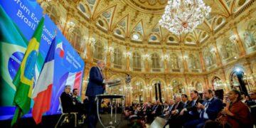 lula-defende-metas-para-aumentar-fluxo-comercial-entre-brasil-e-franca