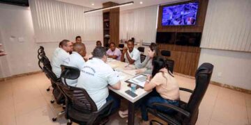 prefeitura-amplia-dialogo-com-agentes-de-saude-e-endemias-em-reuniao-com-sindacs-ba