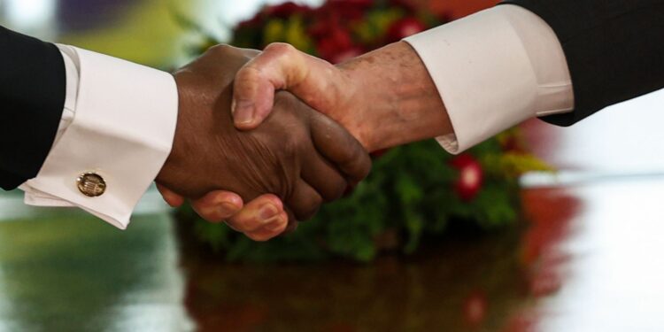 brasil-e-angola-buscam-diversificar-comercio-alem-do-petroleo-e-agro