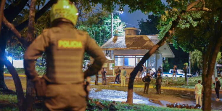 colombia-oferece-us$-730-mil-para-prender-mandante-de-atentado