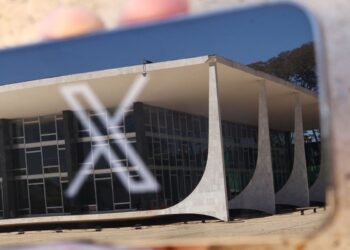 rede-x-recorre-ao-stf-contra-suspensao-de-perfis-de-carla-zambelli