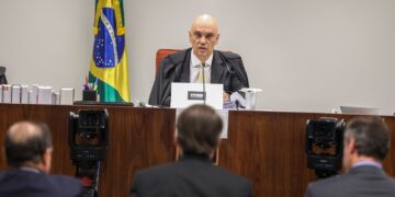 bolsonaro-diz-que-nao-recebeu-voz-de-prisao-de-comandante-freire-gomes