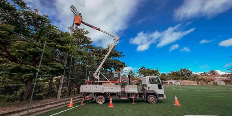 campo-em-portao-recebe-manutencao-na-iluminacao