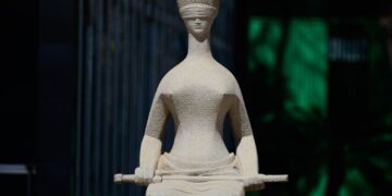 dino-vota-a-favor-da-responsabilizacao-de-redes-por-conteudos-ilegais