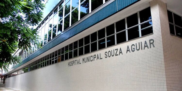 unidades-de-saude-do-rio-terao-placas-com-textos-criticos-ao-aborto