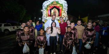 prefeita-debora-participa-de-celebracao-em-homenagem-a-santo-antonio