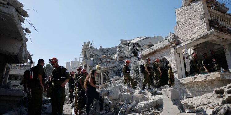 gestores-brasileiros-retidos-em-israel-conseguem-chegar-a-jordania