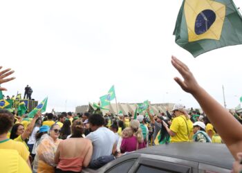 moraes-vota-para-condenar-acusado-de-liderar-acampamento-golpista