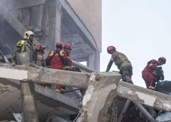 ira-diz-que-nao-havera-negociacoes-nucleares-sob-fogo-israelense