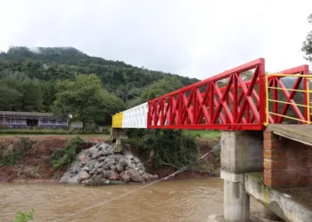 midr-acompanha-entrega-de-pontes-e-passagens-reconstruidas-em-imigrante-(rs)-apos-enchentes