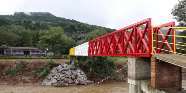 midr-acompanha-entrega-de-pontes-e-passagens-reconstruidas-em-imigrante-(rs)-apos-enchentes