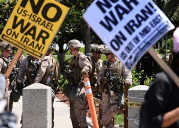 atos-contra-ataque-dos-eua,-pro-ira-e-pro-israel-tomam-ruas-no-mundo