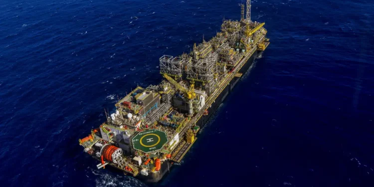 conflito-entre-ira-e-israel-pode-elevar-preco-do-petroleo-e-pressionar-inflacao-no-brasil