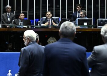 senado-aprova-cota-de-30%-para-mulheres-em-conselhos-de-estatais
