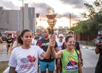 lauro-de-freitas-recebe-fogo-simbolico-da-independencia-nesta-segunda-feira-(30)