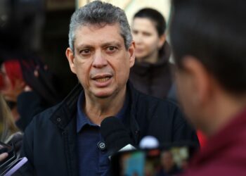 macedo-diz-que-derrubada-de-decreto-do-iof-foi-derrota-do-pais