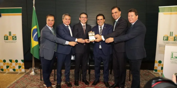 frente-parlamentar-do-comercio-e-servicos-lanca-agenda-legislativa-e-conquista-primeira-vitoria