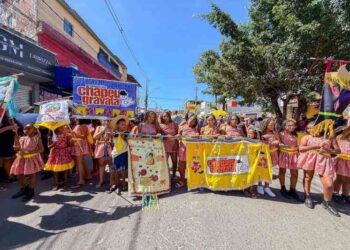 dezenas-de-familias-participam-de-arrastoes-juninos-no-2o-dia-do-pedrao-de-lauro