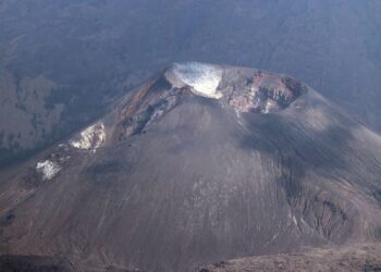 governador-admite-que-infraestrutura-no-monte-rinjani-e-insuficiente