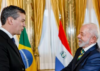 lula-e-santiago-pena-conversam-sobre-caso-de-espionagem-da-abin