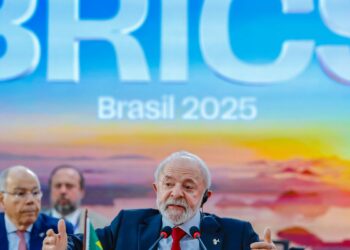 adiar-reforma-na-onu-torna-mundo-mais-perigoso,-diz-lula-no-brics 