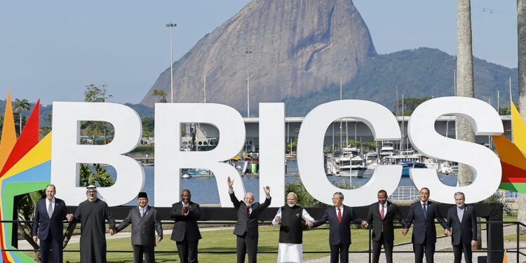 declaracao-do-rio:-paises-do-brics-defendem-ordem-global-mais-justa