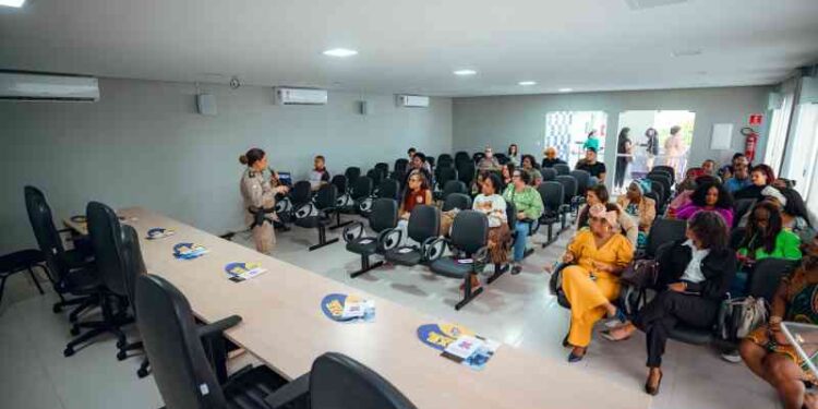 prefeitura-promove-julho-das-pretas-com-palestra-sobre-enfrentamento-a-violencia-domestica