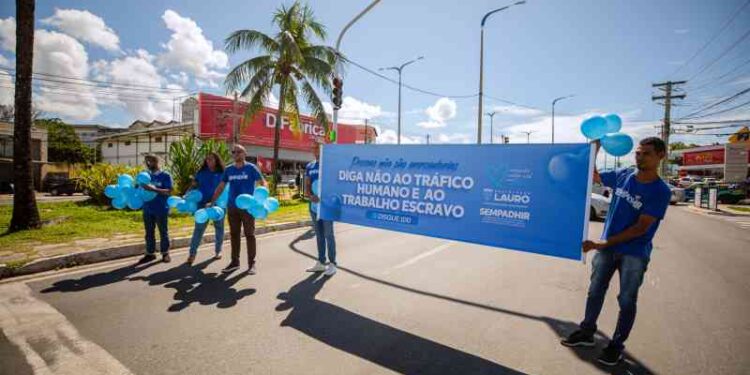 gestao-promove-acao-educativa-contra-o-trafico-de-pessoas-na-estrada-do-coco