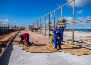 prefeitura-segue-com-obras-de-requalificacao-e-urbanizacao-da-nova-orla-de-ipitanga