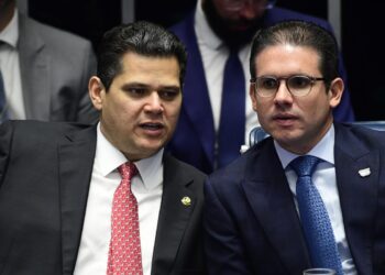 tarifaco:-congresso-pede-dialogo-nos-campos-comercial-e-diplomatico