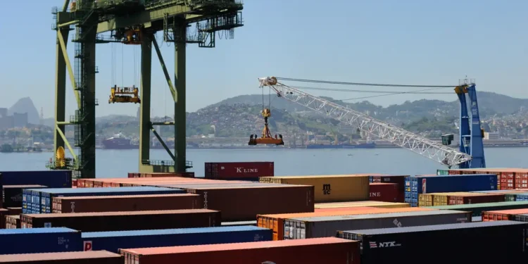 embate-entre-trump-e-lula-mobiliza-redes-e-soma-mais-de-240-milhoes-de-impressoes-no-x