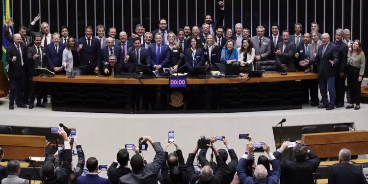 camara-aprova-permanencia-da-lei-de-incentivo-ao-esporte-com-apoio-quase-unanime