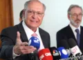 tarifaco-de-trump:-brasil-pede-aos-eua-retomada-do-dialogo-tecnico-para-evitar-tarifa-de-50%-sobre-exportacoes