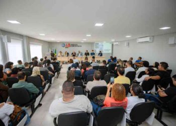 prefeitura-discute-solucoes-para-poluicao-sonora-em-debate-com-sociedade-e-empresarios