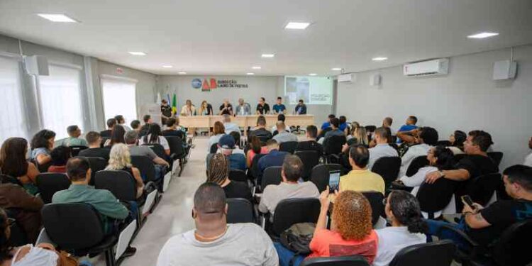prefeitura-discute-solucoes-para-poluicao-sonora-em-debate-com-sociedade-e-empresarios