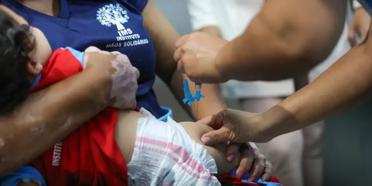 infogripe:-numero-de-casos-de-srag-segue-em-queda-no-pais