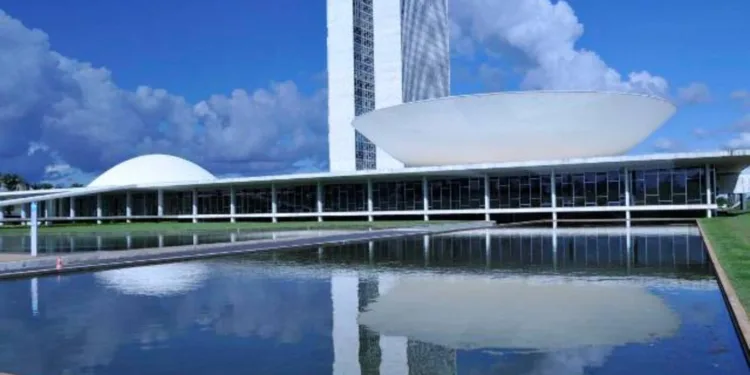 congresso-nacional:-segundo-semestre-comeca-sob-clima-de-tensao-e-com-foco-na-reforma-administrativa