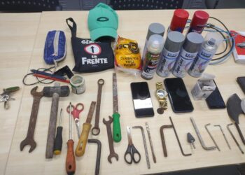 policia-civil-prende-dois-homens-suspeitos-de-integrarem-grupo-criminoso-especializado-em-roubo-de-veiculos