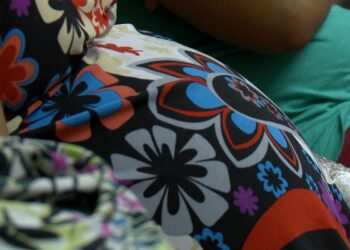 uma-em-cada-23-adolescentes-torna-se-mae-por-ano-no-pais,-diz-pesquisa