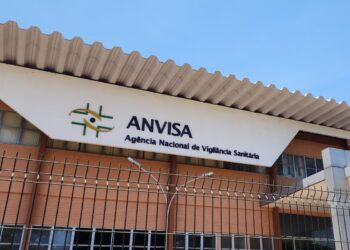 anvisa-proibe-comercializacao-de-medicamentos-e-complemento-alimentar