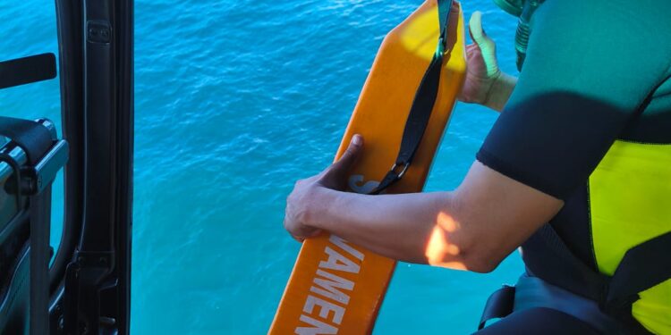 graer-atua-no-salvamento-de-passageiros-de-acidente-nautico