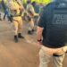 grupo-desmontado-em-caraiva-exibia-videos-com-armas-nas-redes-sociais-e-decapitou-rivais