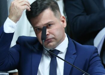 ex-diretor-da-prf-nega-ter-determinado-operacao-para-barrar-eleitores