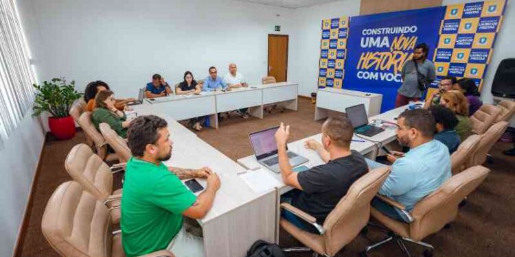 mesa-de-dialogo-intersetorial-debate-propostas-e-reposicao-de-aulas