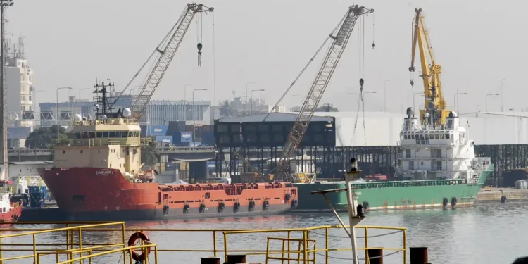 fundo-da-marinha-mercante:-portos-do-sudeste-recebem-r$-1,54-bilhao-em-investimentos-na-industria-naval