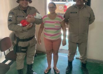 policia-militar-salva-recem-nascido-em-porto-seguro