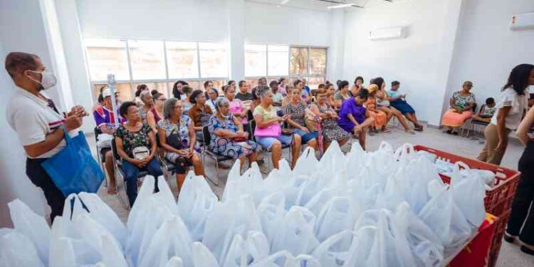 prefeitura-distribui-400-kg-de-leite-em-po-para-familias-em-itinga